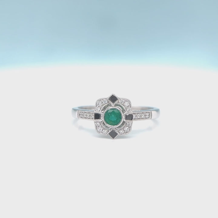 Emerald, black diamond deco__2022-10-18-13-52-38.mp4